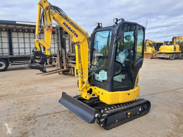 جرافة صغيرة Komatsu