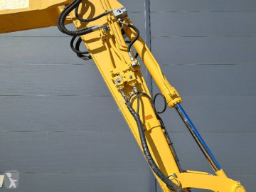 Skovel på däck Komatsu