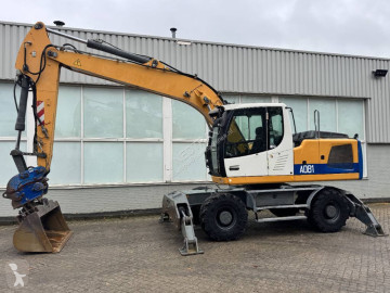 Kolová lopata Liebherr