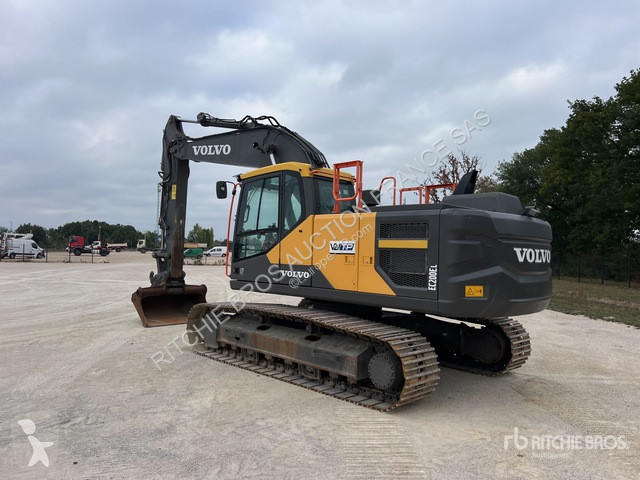 Excavator Volvo  EC200EL