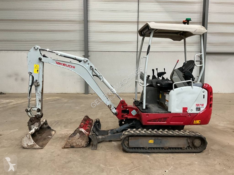 Багер Takeuchi TB 216