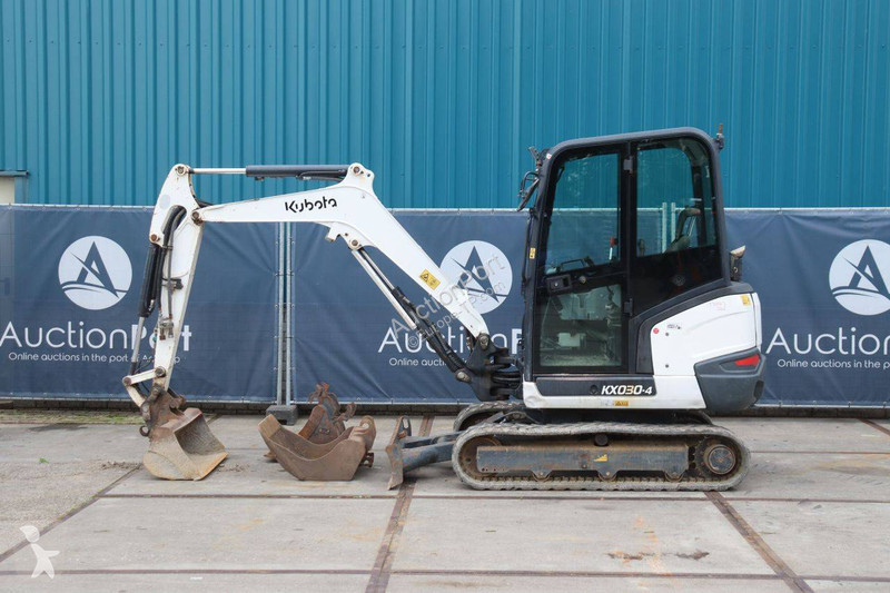 جرافة Kubota