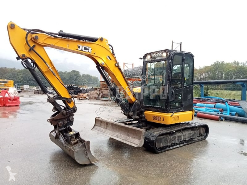 Escavadora JCB T3