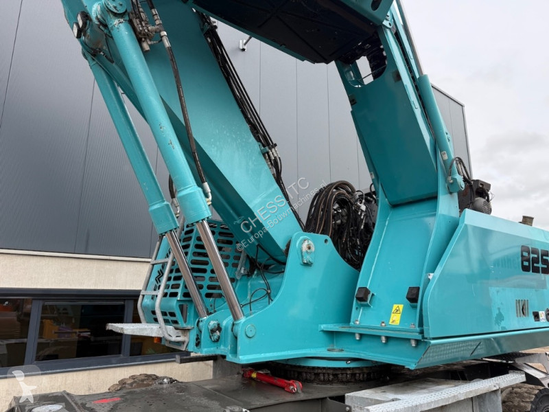 جرافة Sennebogen 825 E - 825 E - 825 E - 825 -