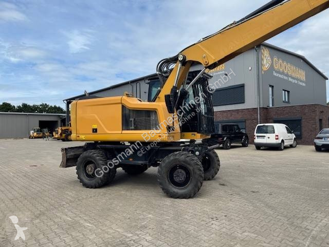 Багер Caterpillar F