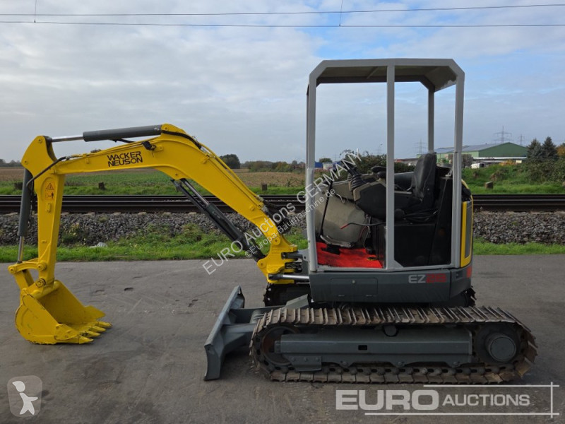 جرافة Wacker Neuson EZ28