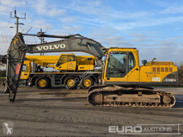 جرافة مجنزرة Volvo