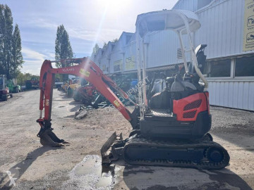 جرافة صغيرة Kubota