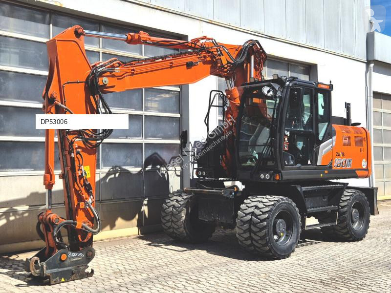 Багер Hitachi