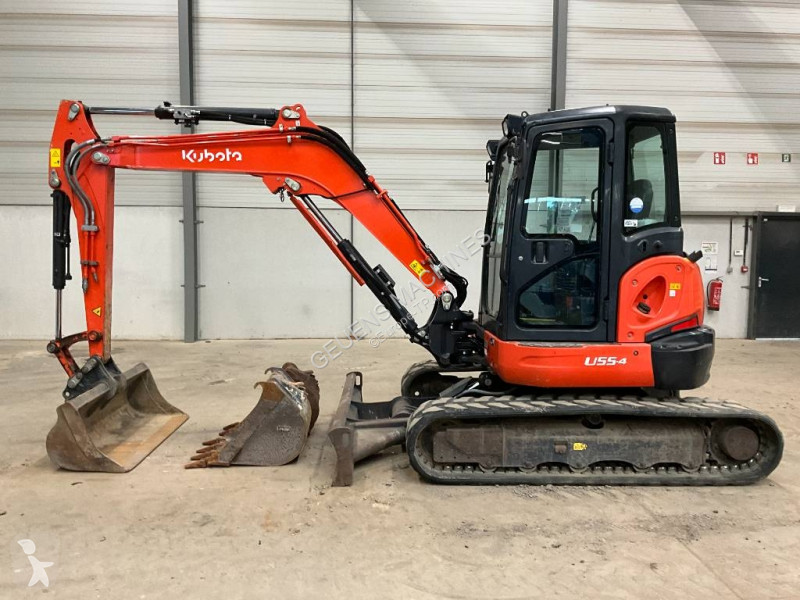 Excavadora Kubota 554