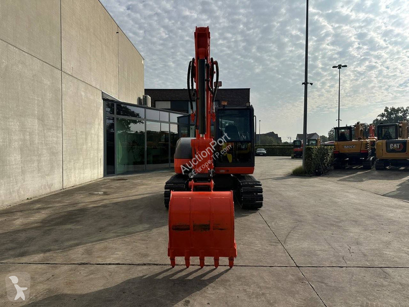 Escavadora Kubota KX175-5