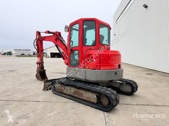 Escavadora Bobcat EM