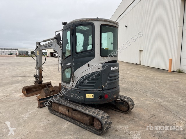 Escavadora Hyundai Robex 27Z9