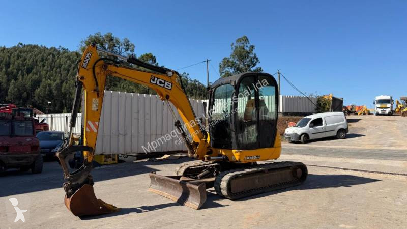 Escavadora JCB
