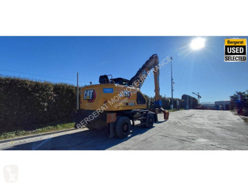 Caterpillar gumiabroncsos kotrógép