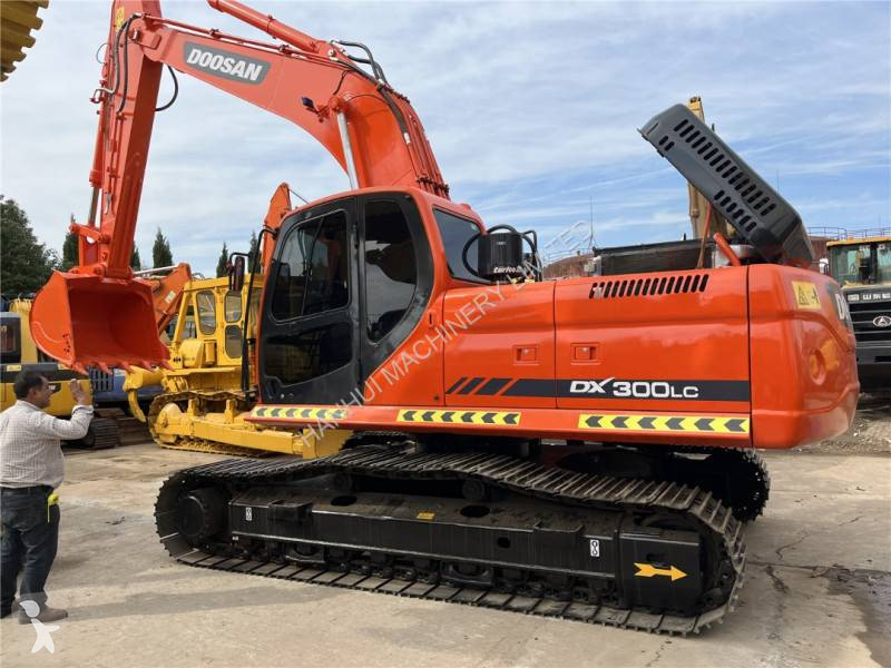 جرافة Doosan DX300LC