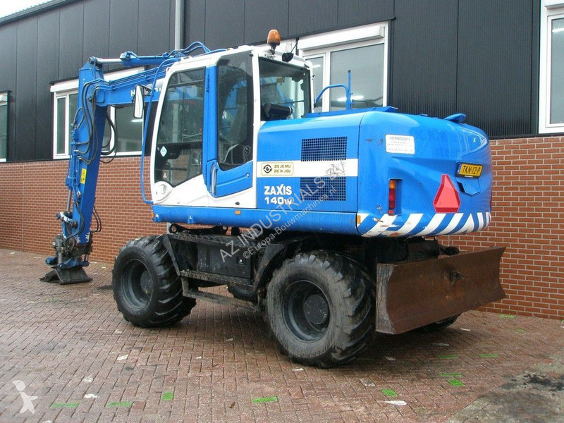 Escavadora Hitachi