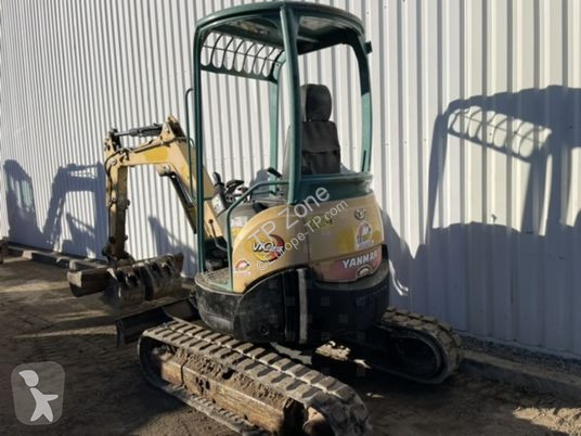 Escavadora Yanmar vio25-4 canopy