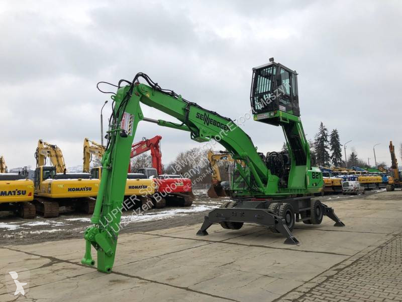 Excavator Sennebogen 821
