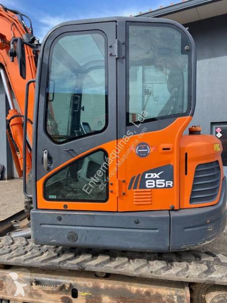 Escavadora Doosan DX85R