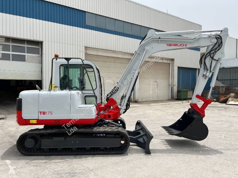 Skovl Takeuchi