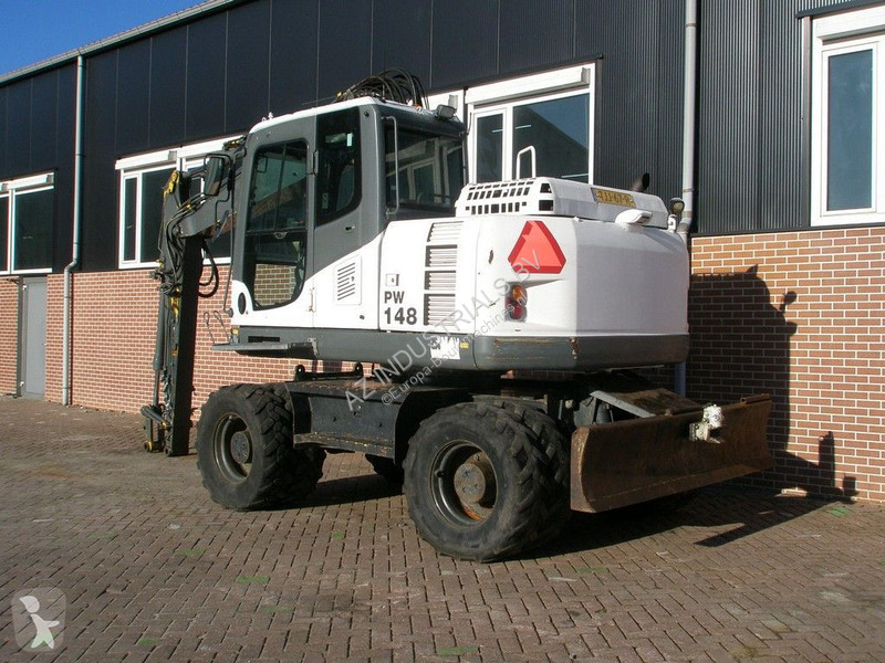 Graafmachine Komatsu PW148-8