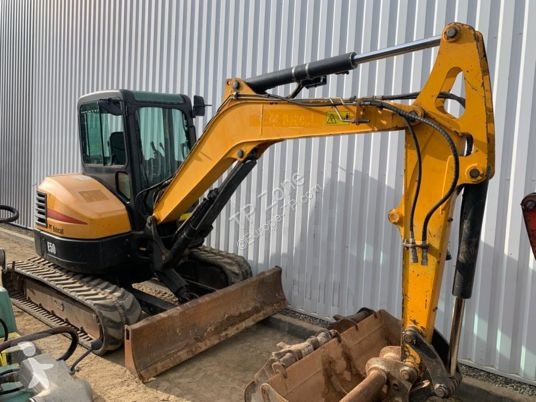 Escavadora Bobcat e50em