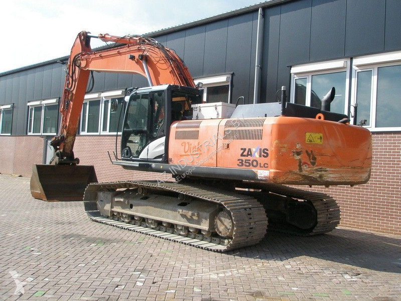 Excavadora Hitachi LC-5B