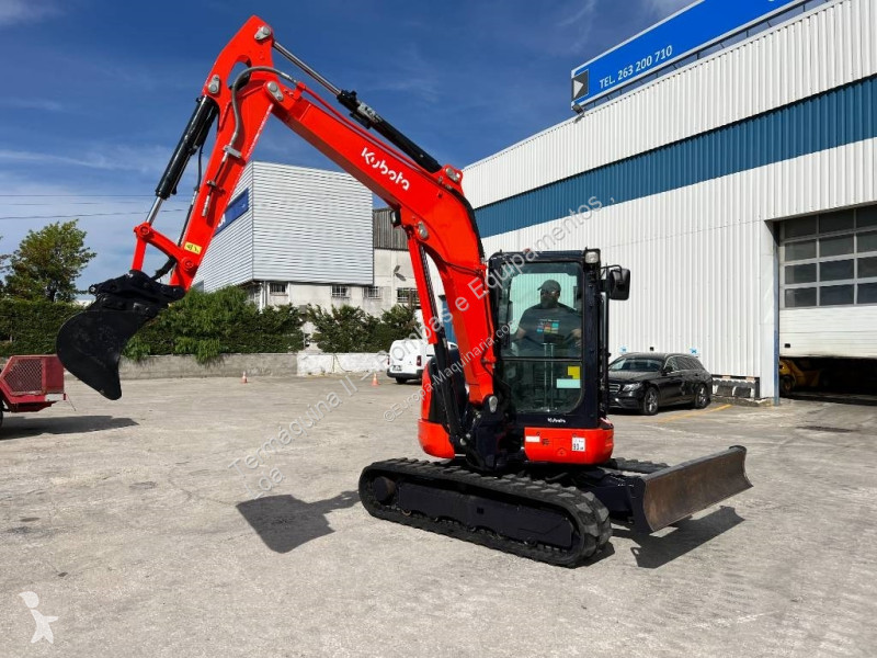 Excavadora Kubota 55-4