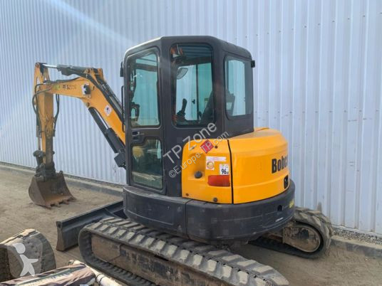 Escavadora Bobcat e50