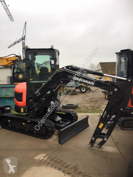 Escavadora Eurocomach 35ZT