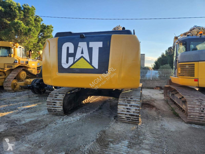 Lopatový nakládač Caterpillar ELN