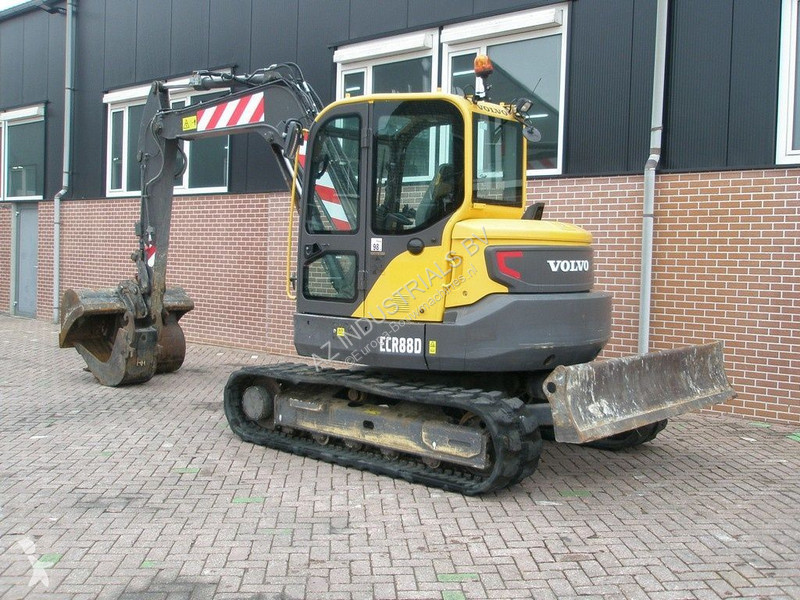 Lopatový nakládač Volvo D