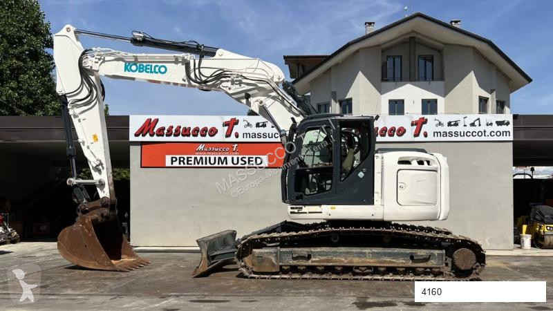 Escavadora Kobelco SK260SR-3