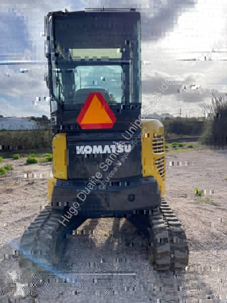 Excavator Komatsu Com 4 baldes e martelo