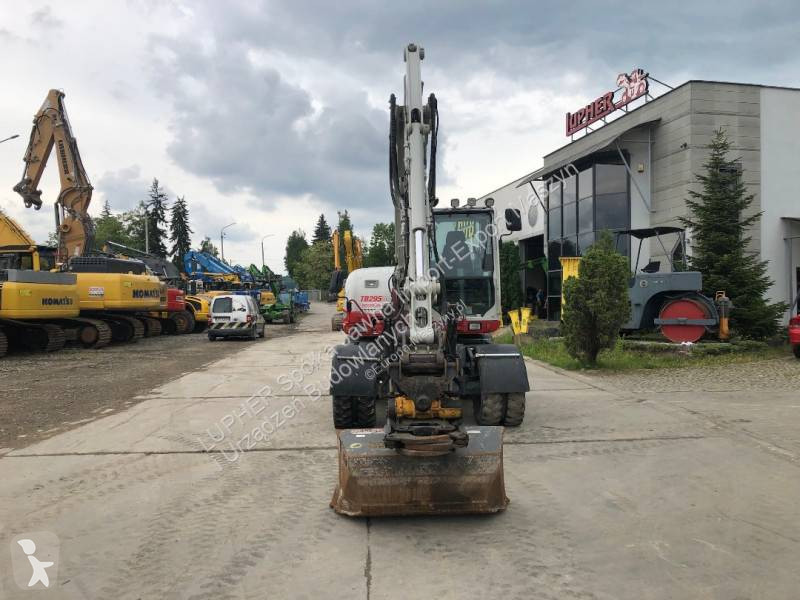 Escavadora Takeuchi TB295W