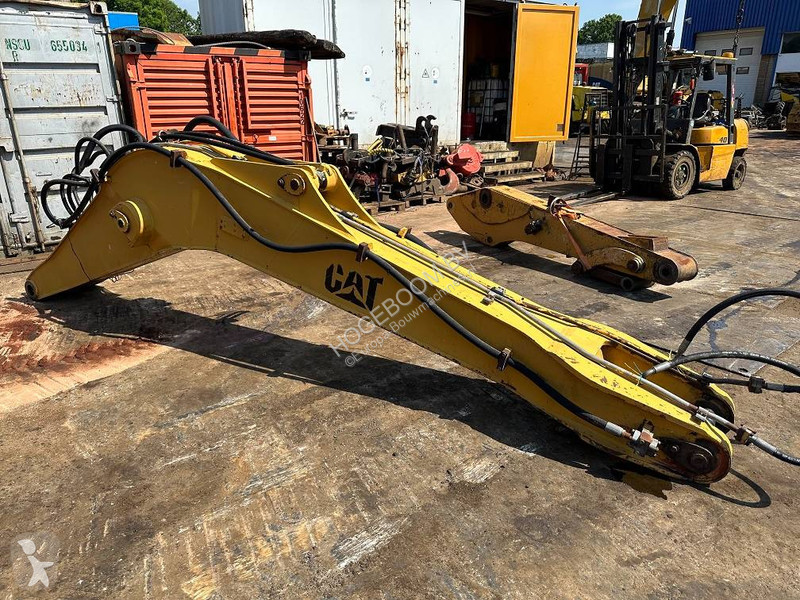 Excavator Caterpillar FT boom