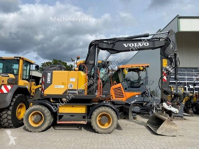 Excavator Volvo EWR 150 E MIETE / RENTAL...