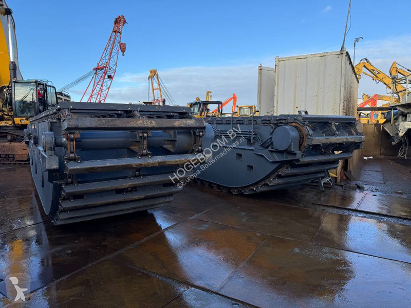 Skovl Caterpillar swamp buggy amphibious...