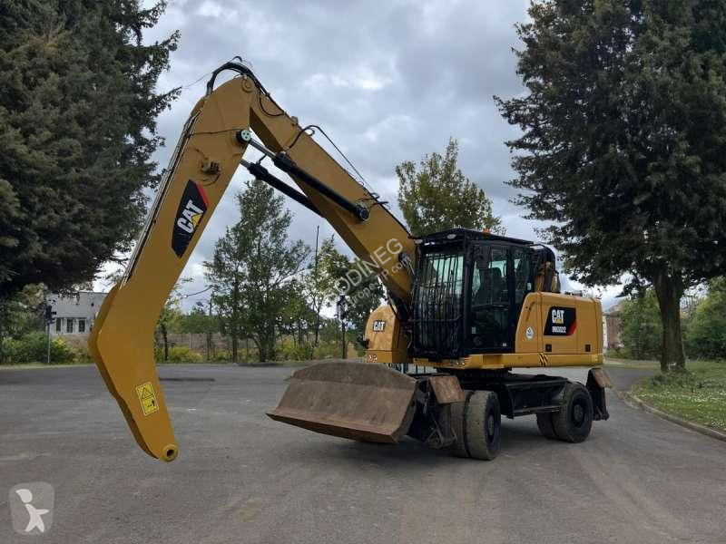 Escavatore Caterpillar  MH3022