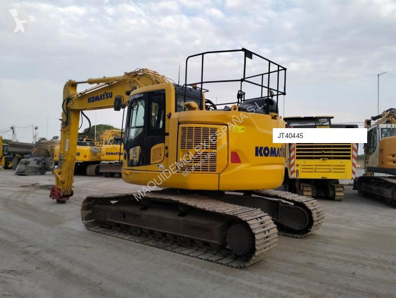 Escavadora Komatsu -11