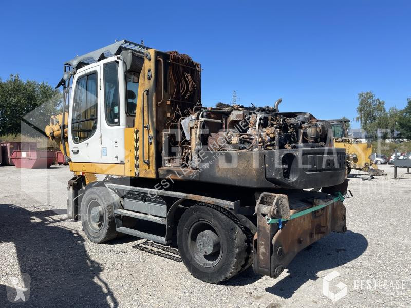 Escavadora Liebherr