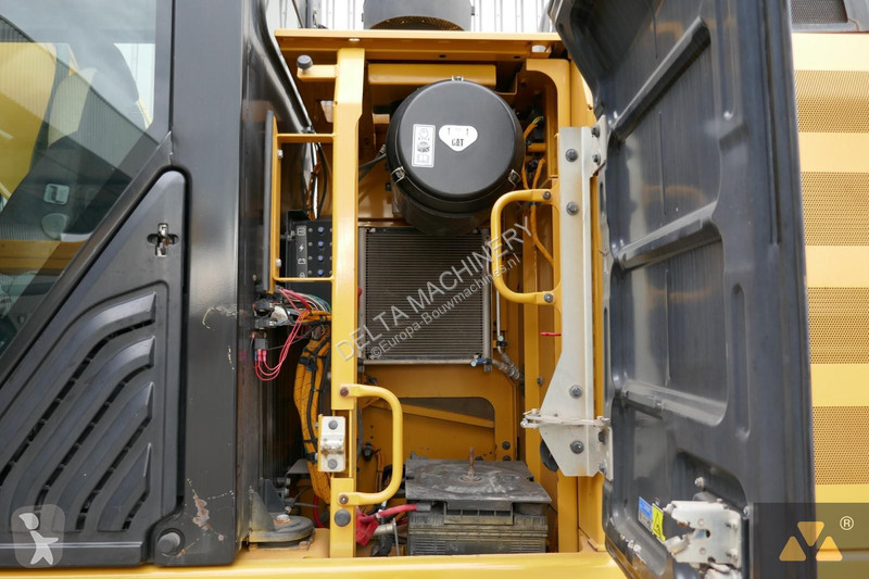 Excavator Caterpillar FL
