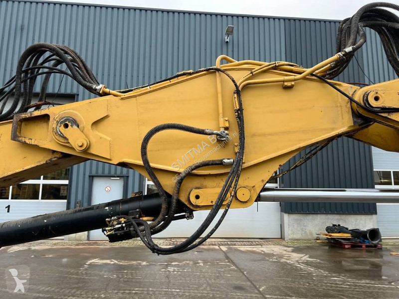 جرافة Caterpillar L UHD - 27m - OilQuick