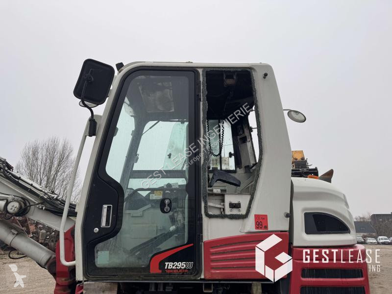 Escavadora Takeuchi  TB295W