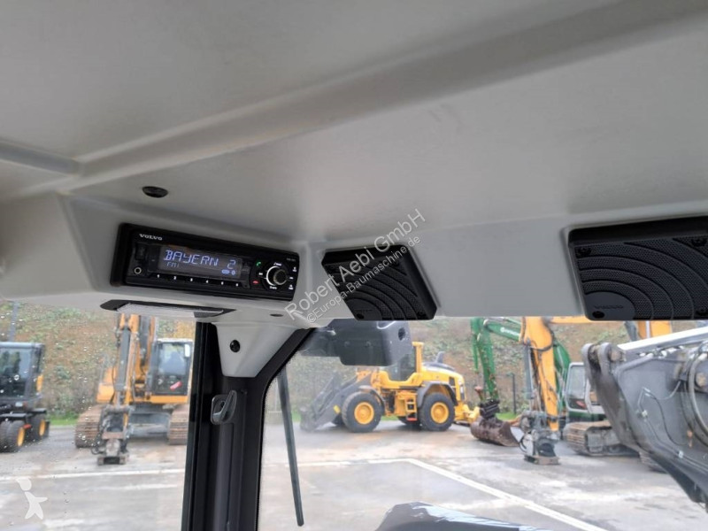 Escavadora Volvo EC 37 F
