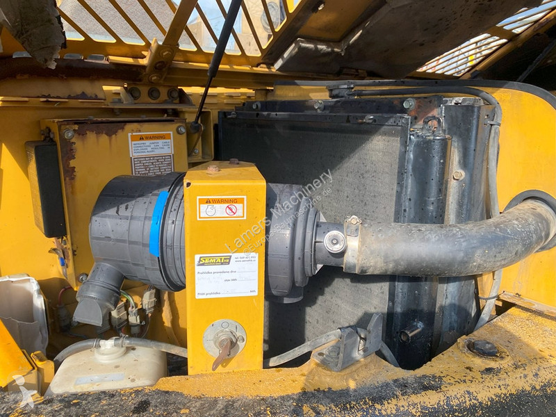 Excavadora Caterpillar NVT
