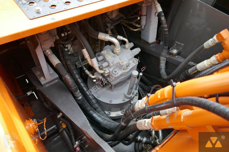 Excavadora Hitachi 0LC-7