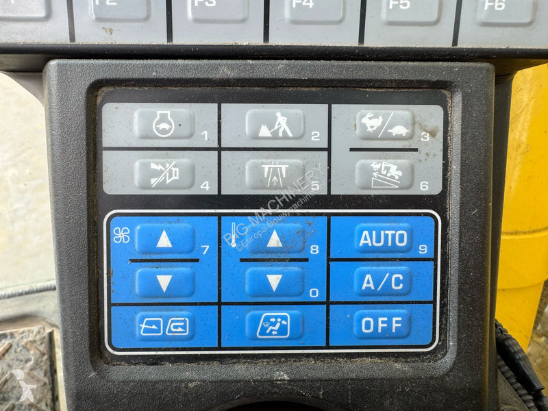 Graafmachine Komatsu -11