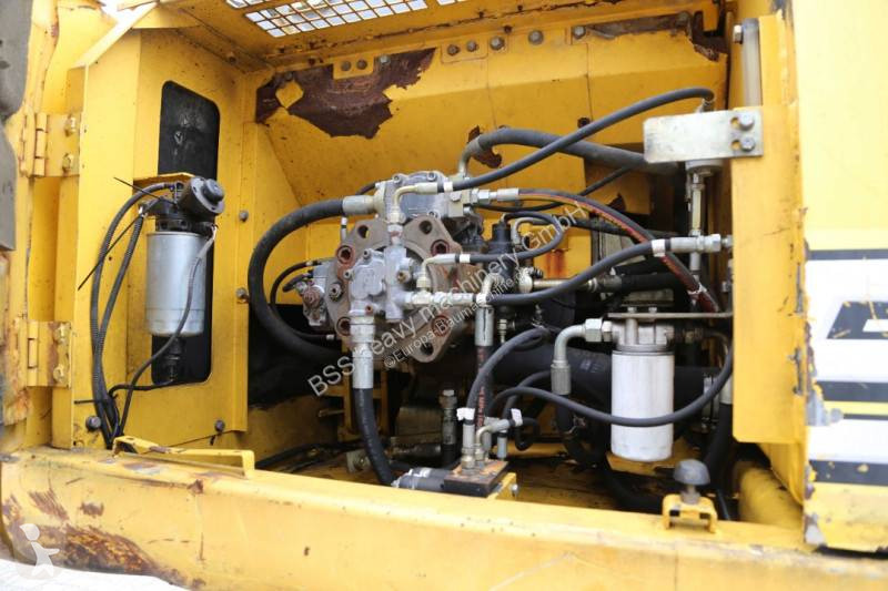 Escavadora Kobelco E305